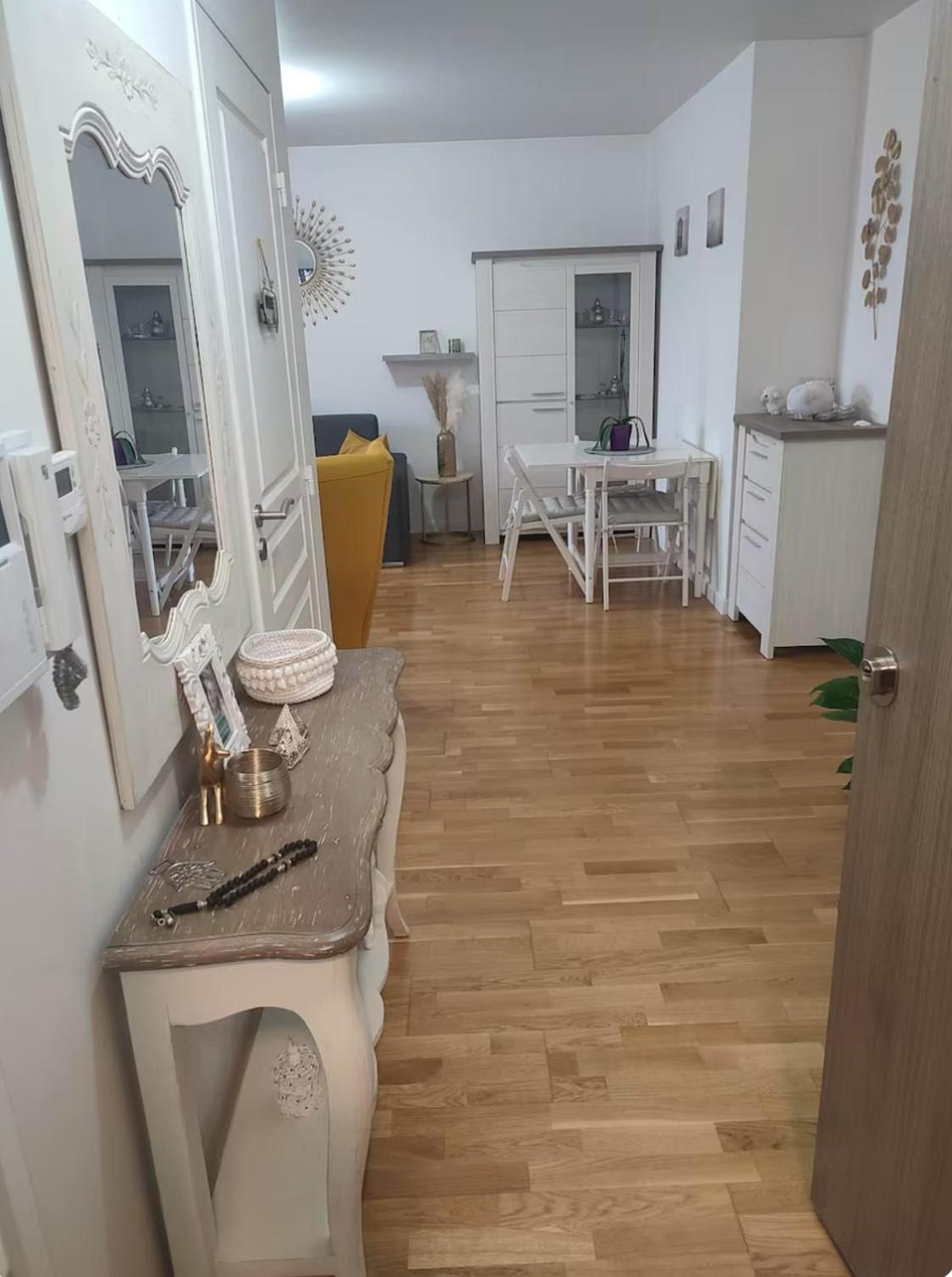 Logement A Cote De L'Aeroport Orly Athis-Mons Extérieur photo